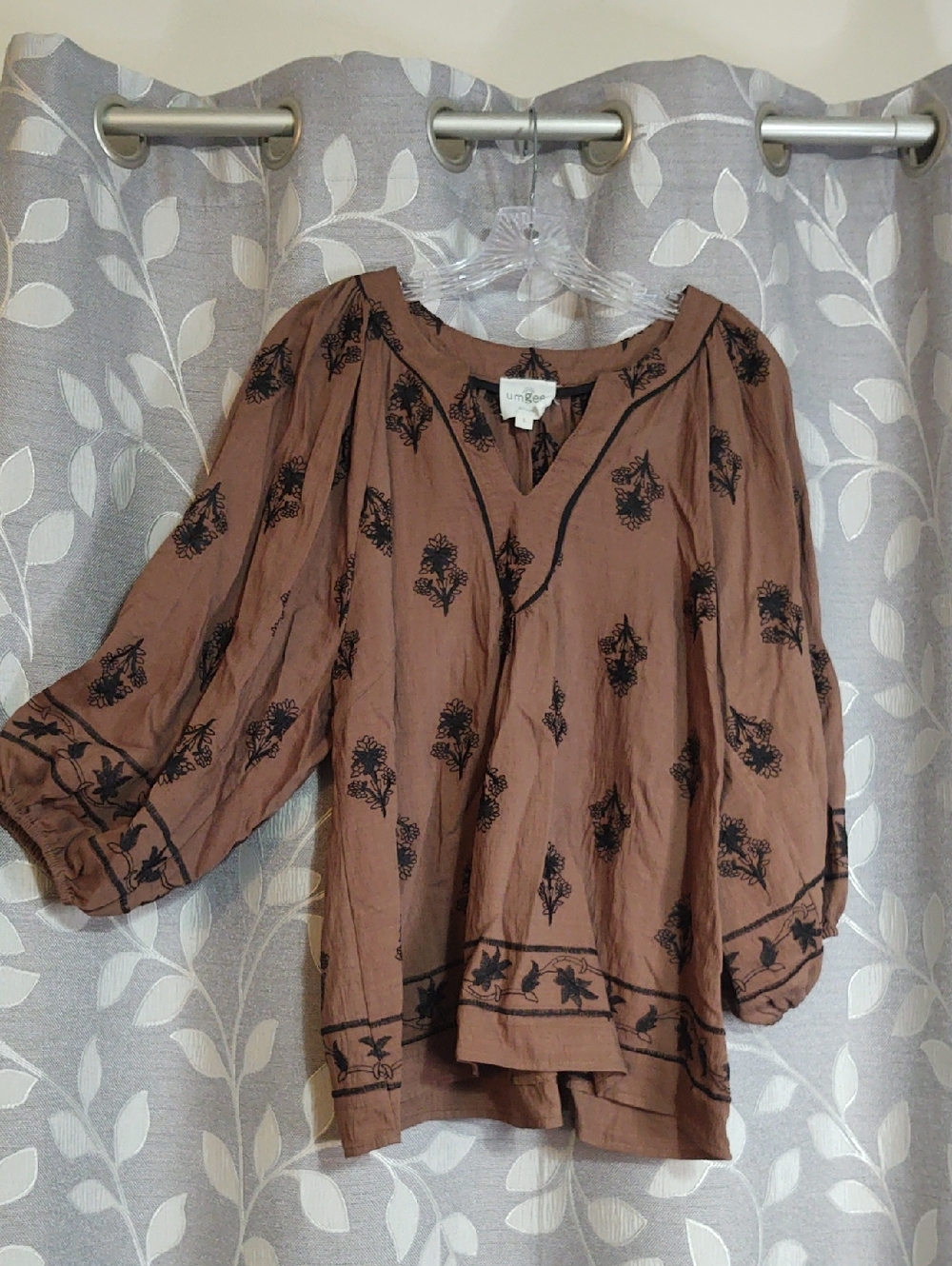 Umgee Brown Floral Embroidered Peasant Blouse size L